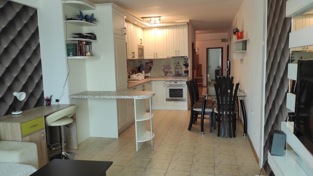 Dom-El Real Apartments In Sea View Complex Szveti Vlasz Kültér fotó