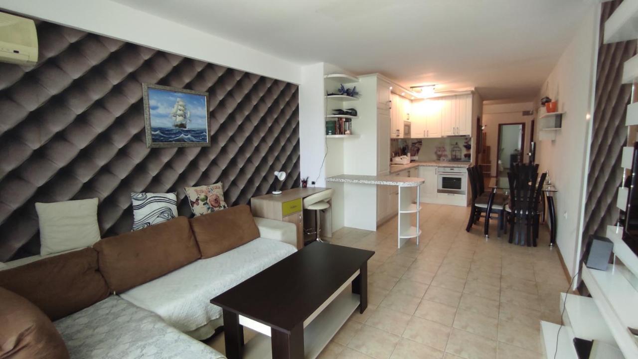 Dom-El Real Apartments In Sea View Complex Szveti Vlasz Kültér fotó