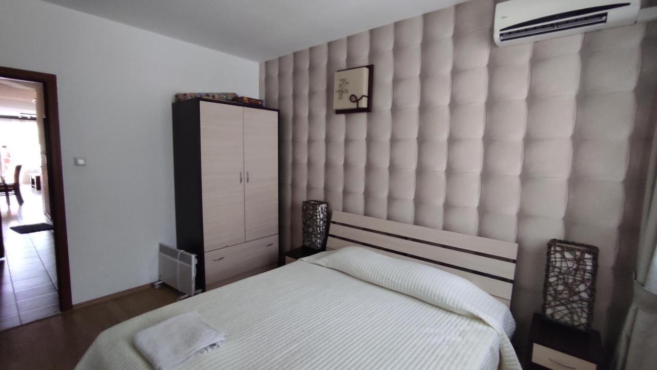 Dom-El Real Apartments In Sea View Complex Szveti Vlasz Kültér fotó