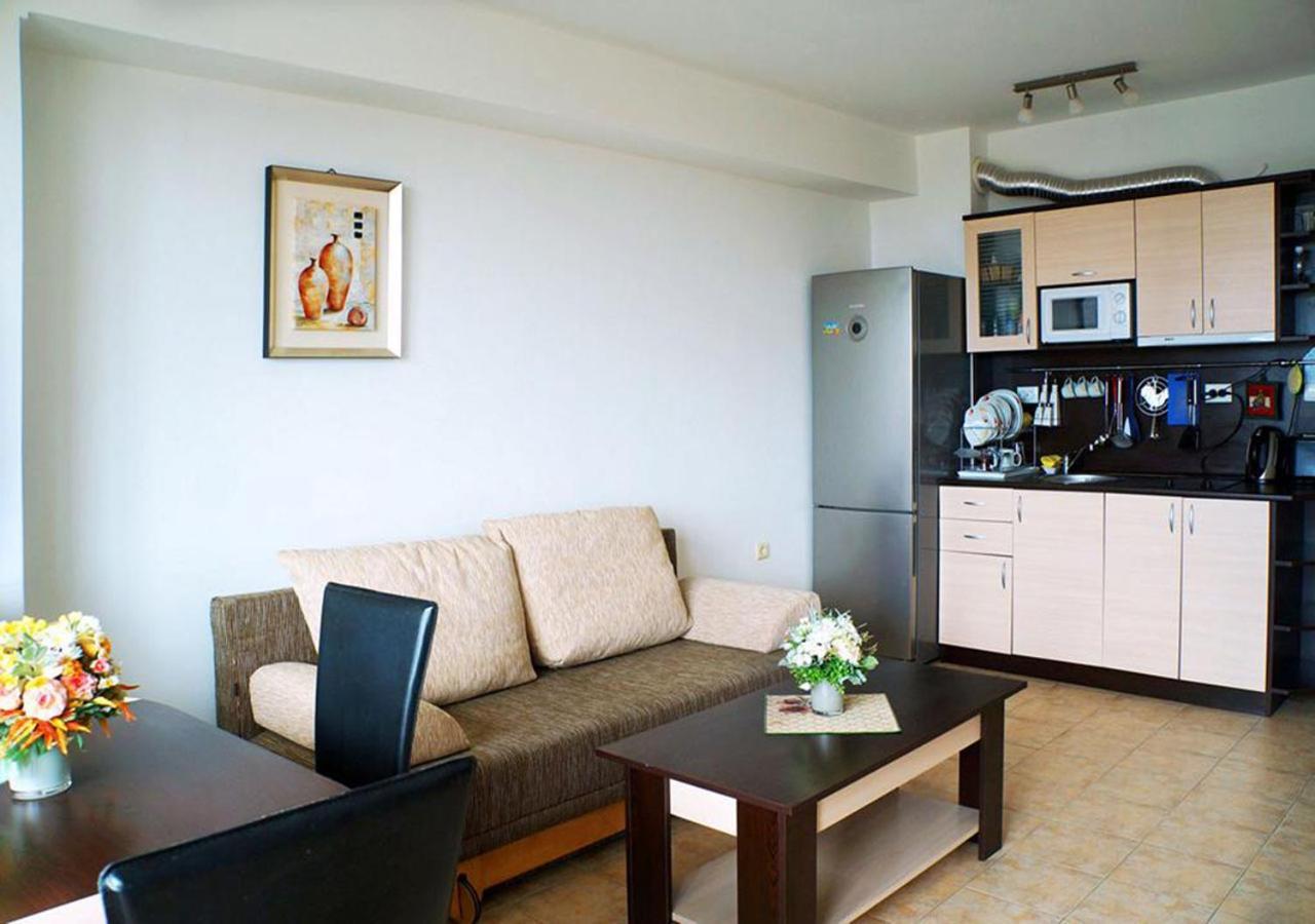 Dom-El Real Apartments In Sea View Complex Szveti Vlasz Kültér fotó