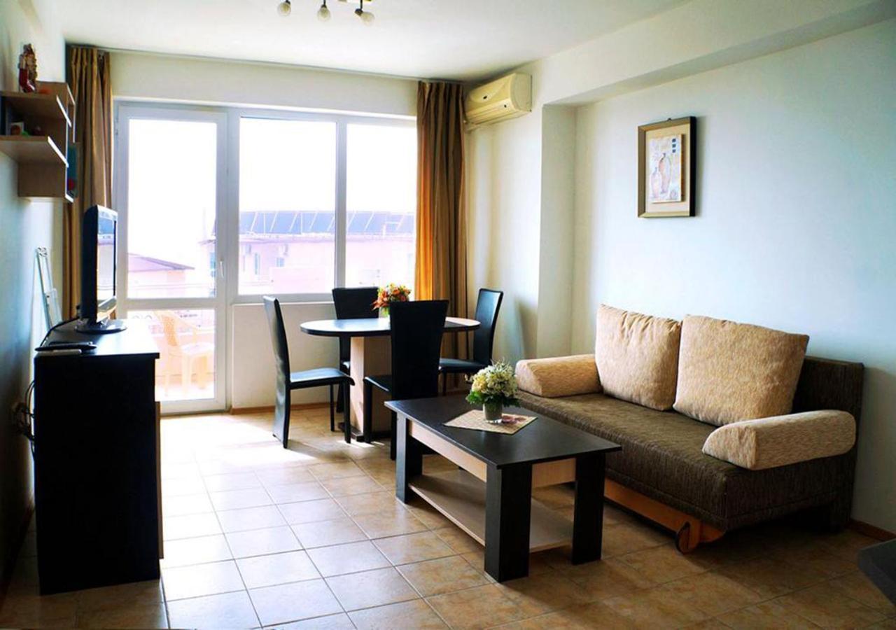 Dom-El Real Apartments In Sea View Complex Szveti Vlasz Kültér fotó
